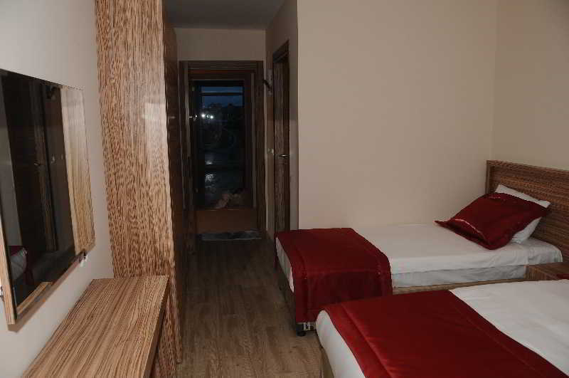 Belmare Hotel คูซาดาซี ภายนอก รูปภาพ