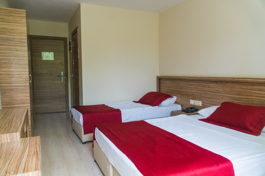 Belmare Hotel คูซาดาซี ภายนอก รูปภาพ
